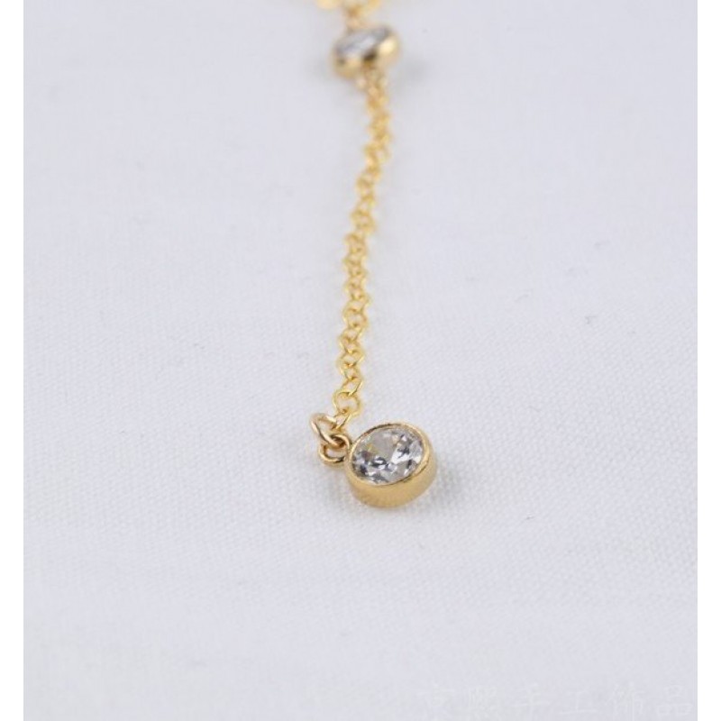 Exquisite diamond necklace metal pendant necklace