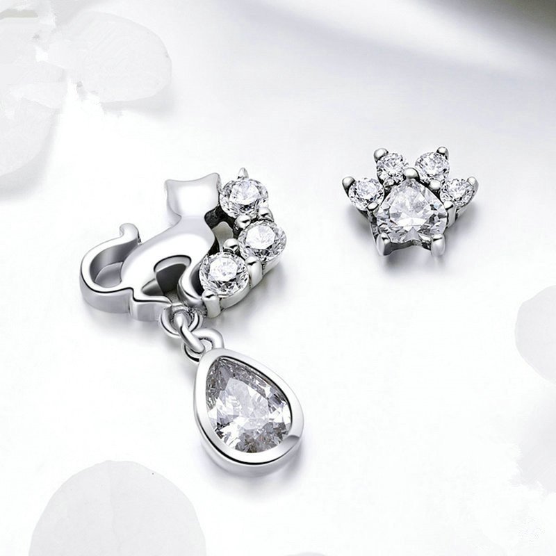 Vintage style cat earrings Vintage style cat earrings