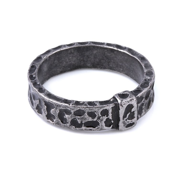 Vintage decorative ring ring