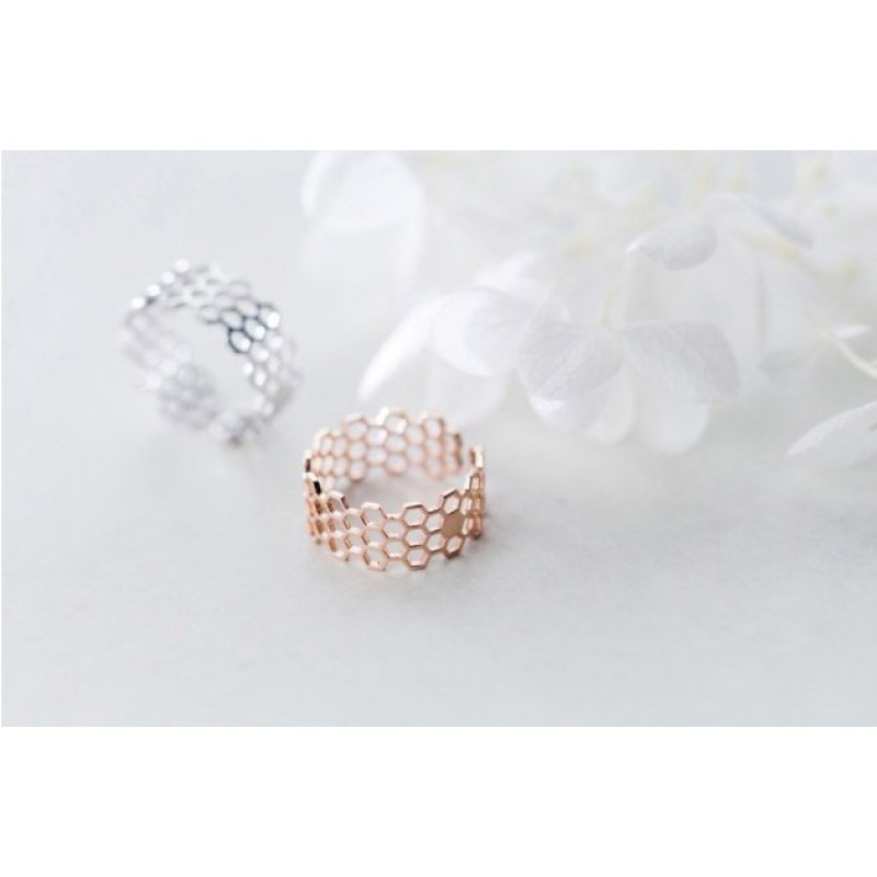 Hollow ring ring simple personality Hollow ring ring simple personality