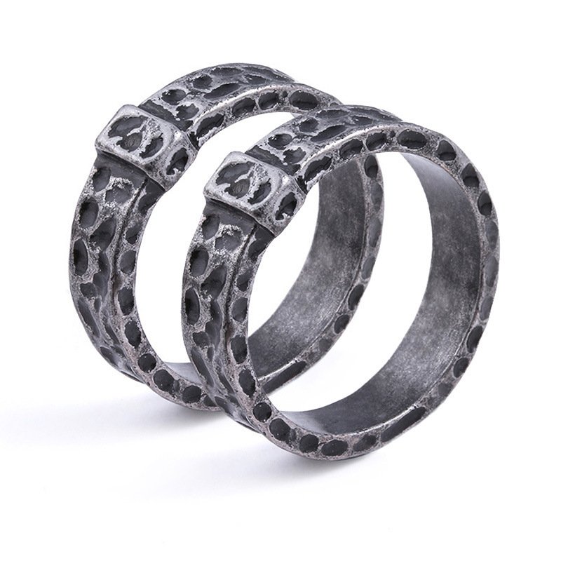 Vintage decorative ring ring