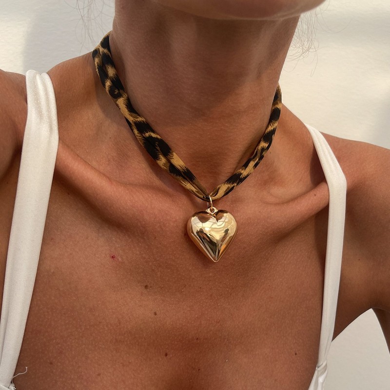 Conch Starfish Pendant Necklace Clavicle Necklace Conch Starfish Pendant Necklace Clavicle Necklace